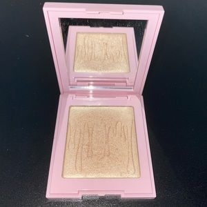 Kylie Cosmetics Highlighter in Sunday Brunch